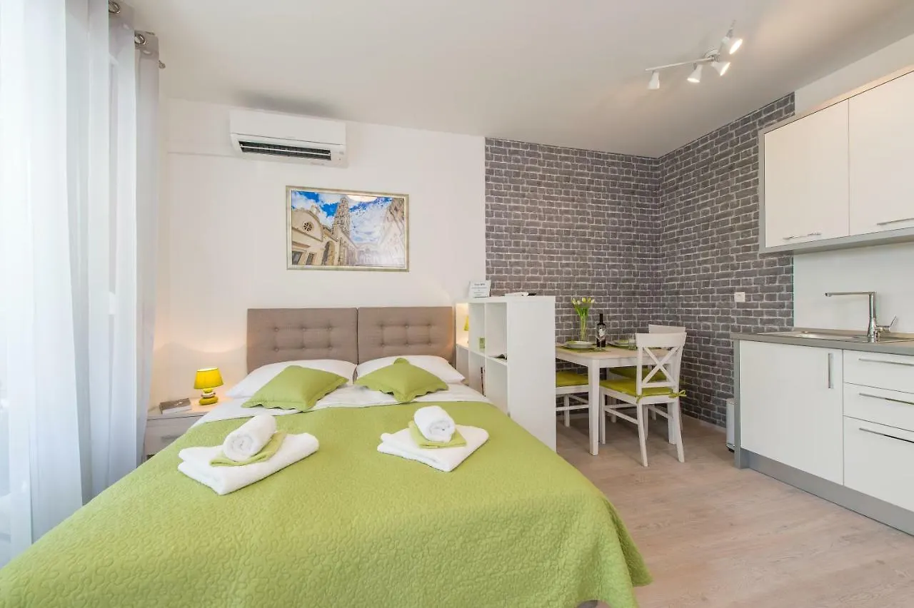 Ink Apartment Split